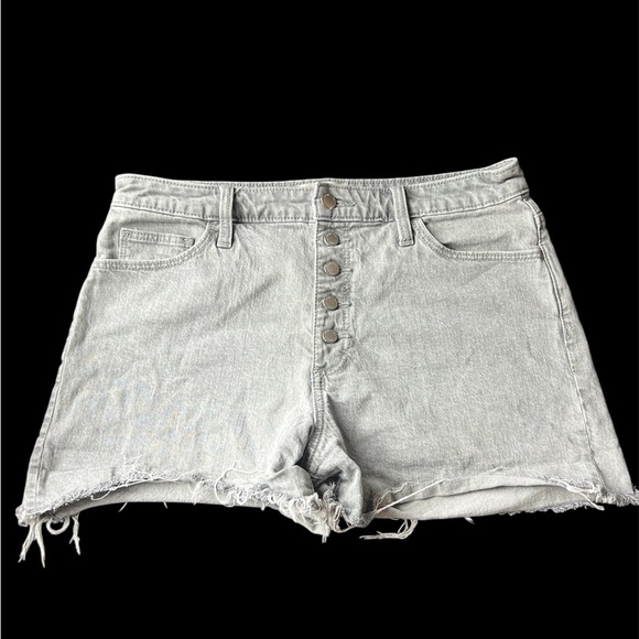 Universal Thread Gray Jean Shorts Cut-Off Style - Picture 1 of 4